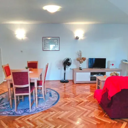 Vikendica House Andela